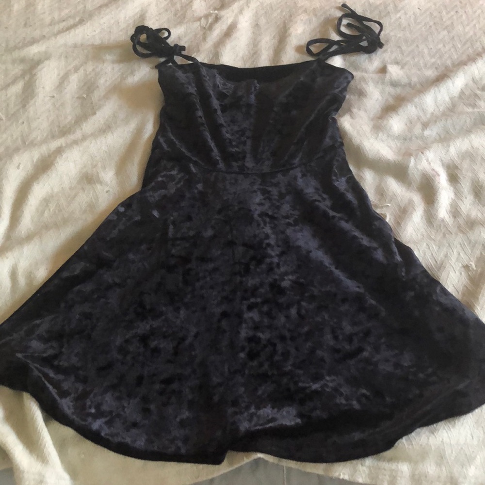 Black velvet dress
